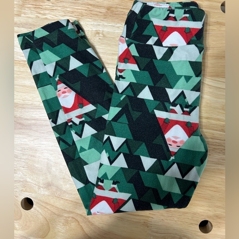 LULAROE Christmas Kids S/M Leggings Cute Santa Pattern -Boy-Girl-Unisex